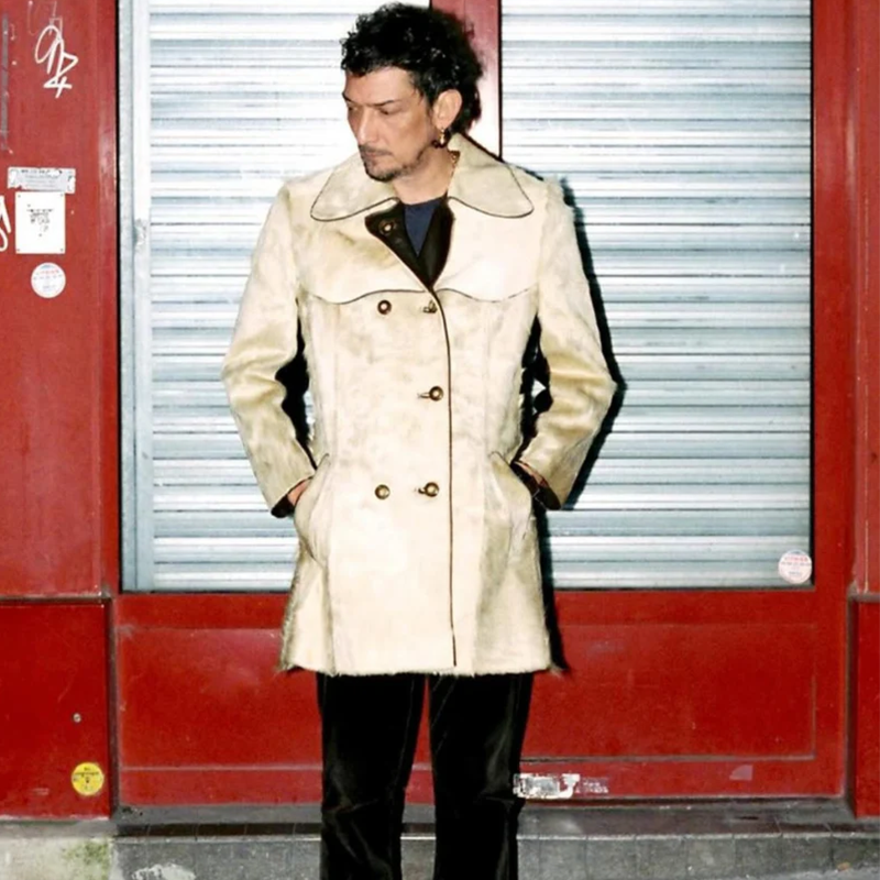 Leon Larregui